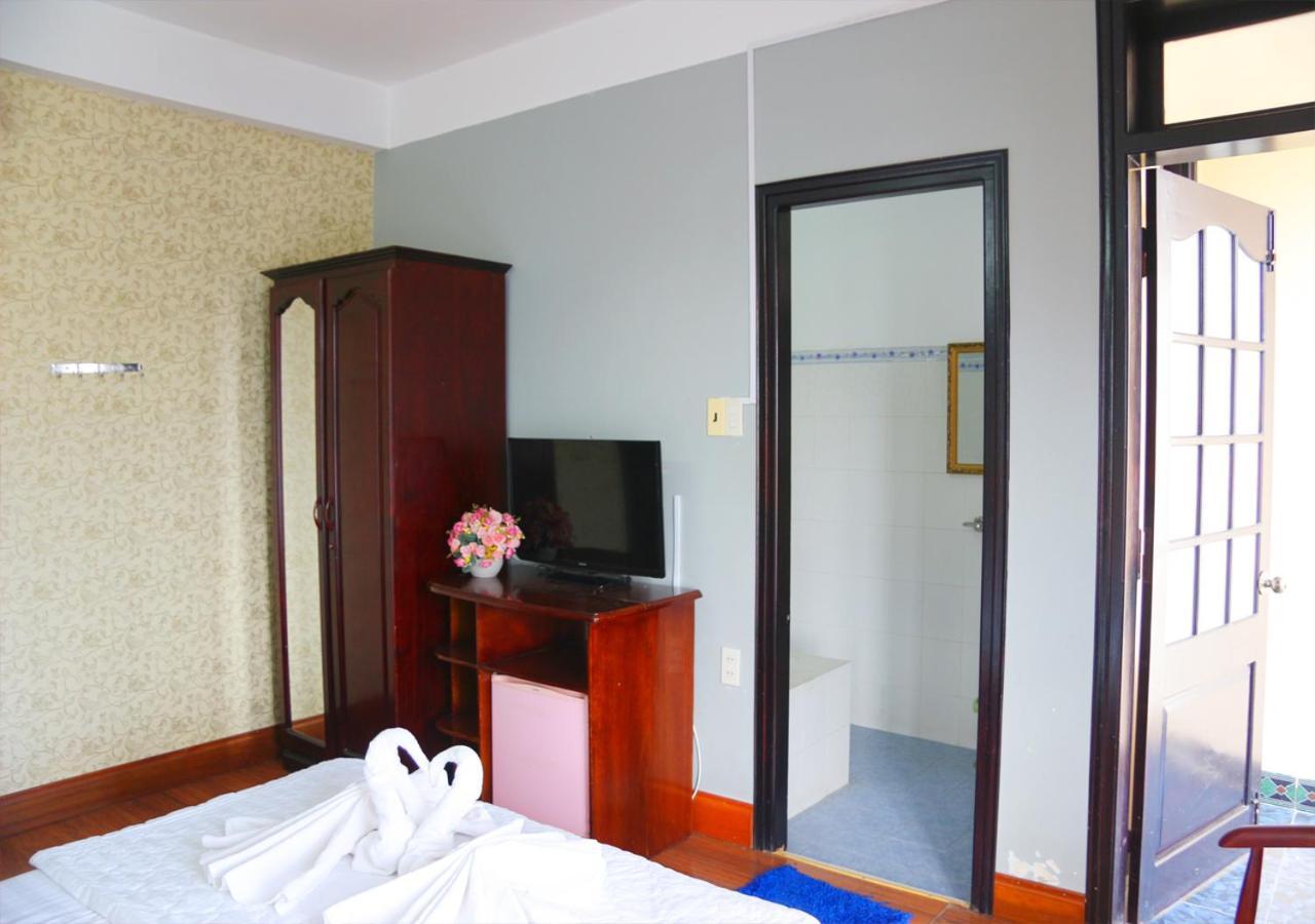 Ponys Hotel Нячанг Экстерьер фото