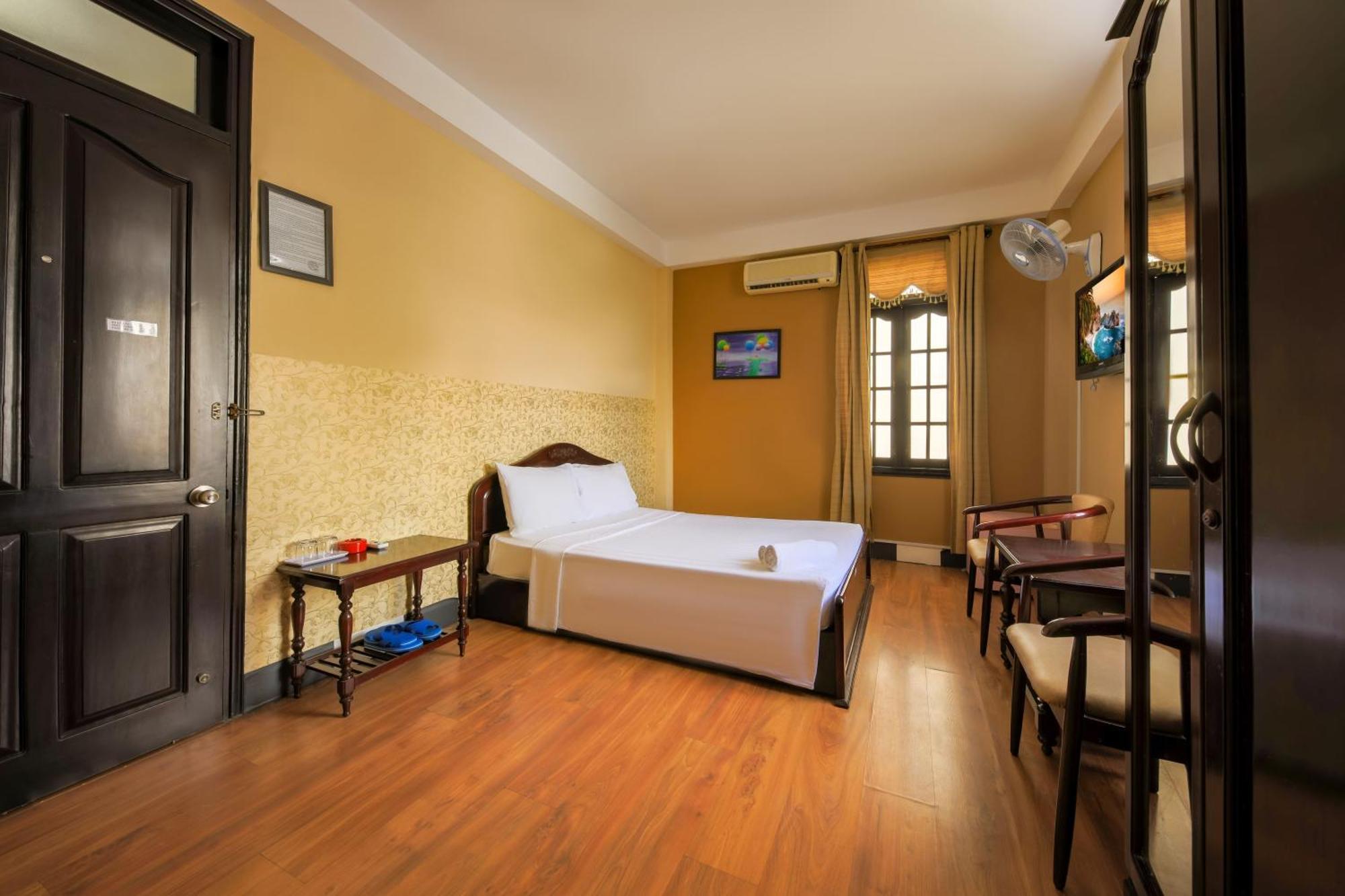 Ponys Hotel Нячанг Экстерьер фото