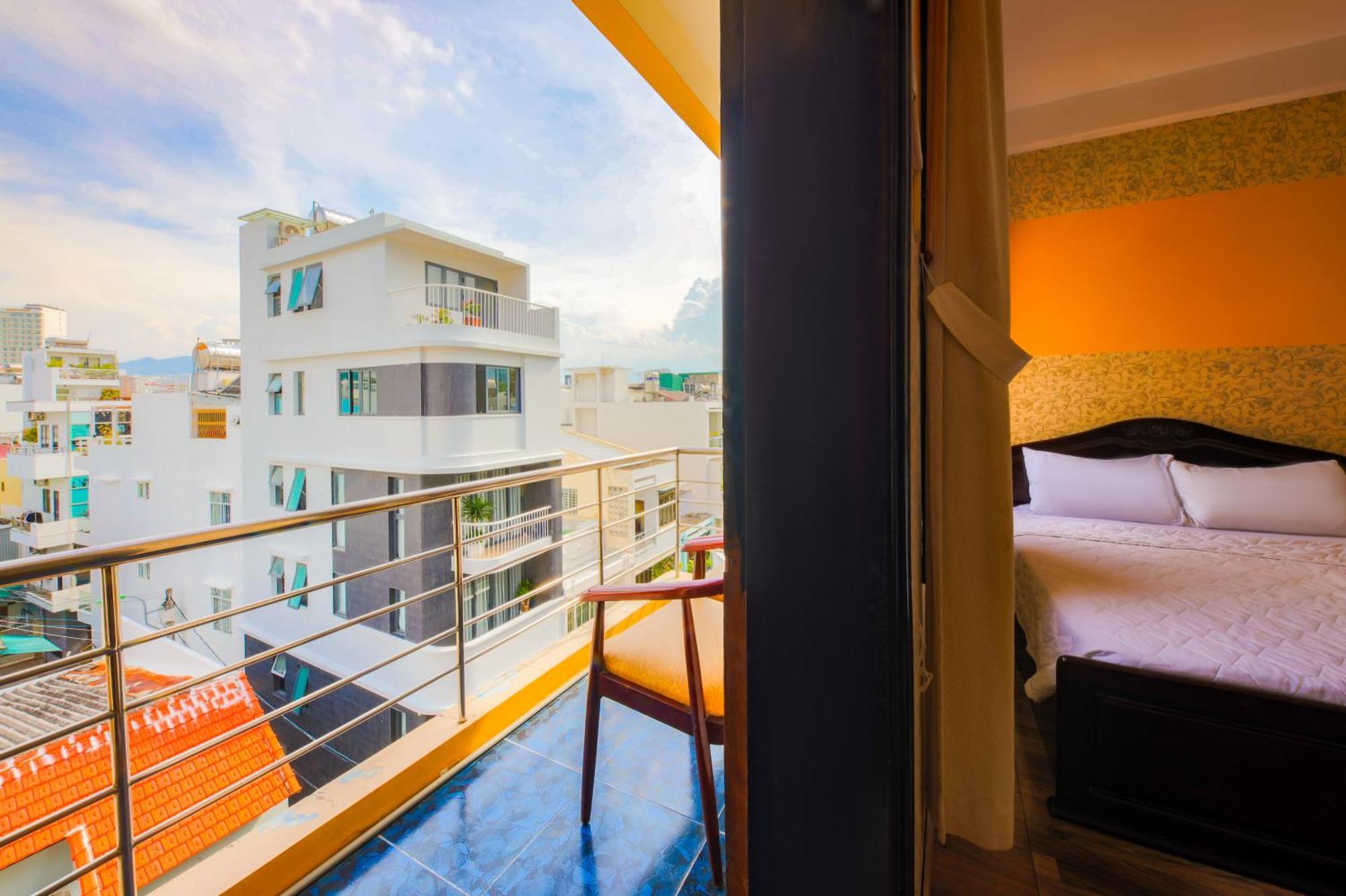 Ponys Hotel Нячанг Экстерьер фото