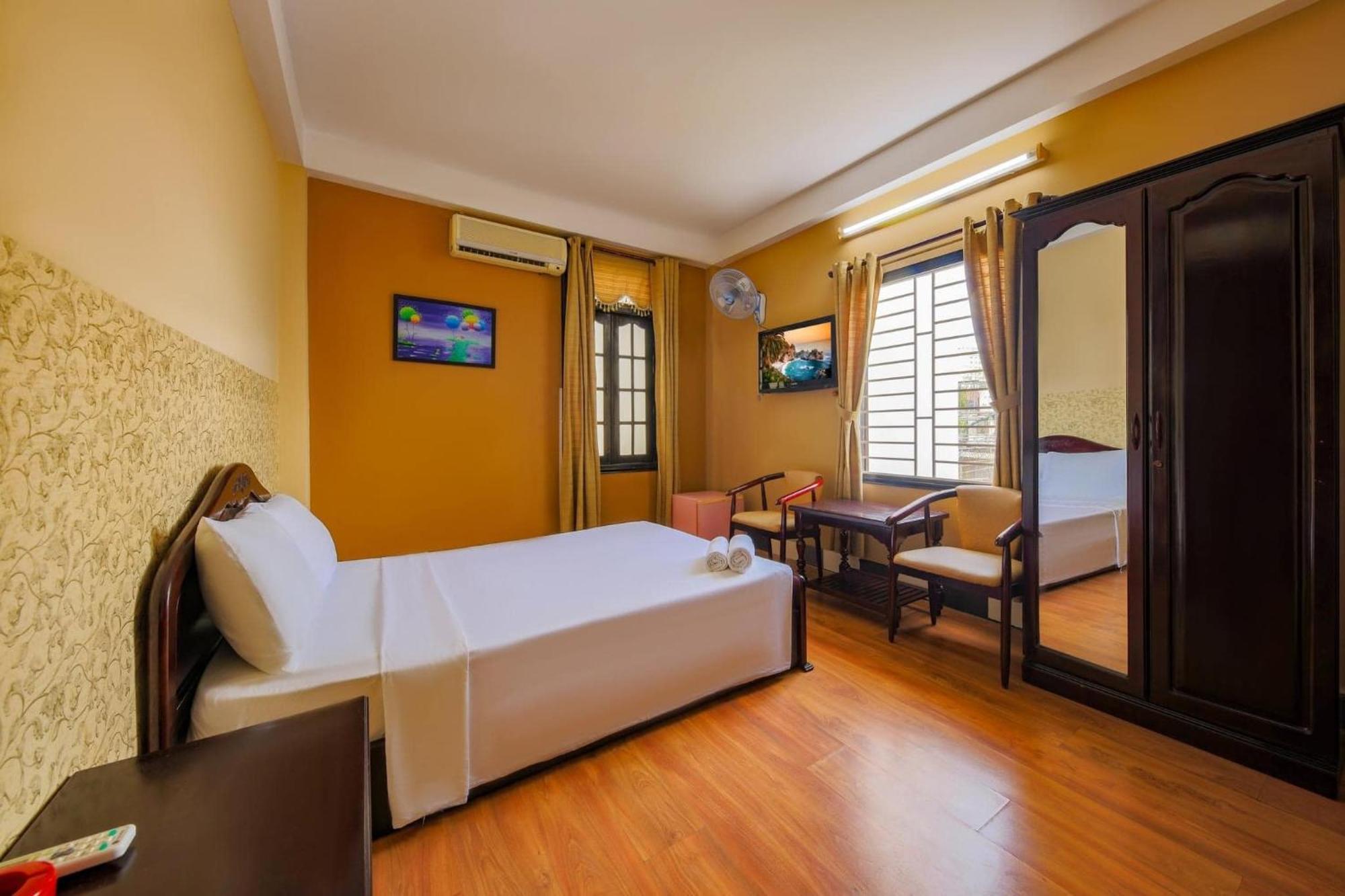 Ponys Hotel Нячанг Экстерьер фото
