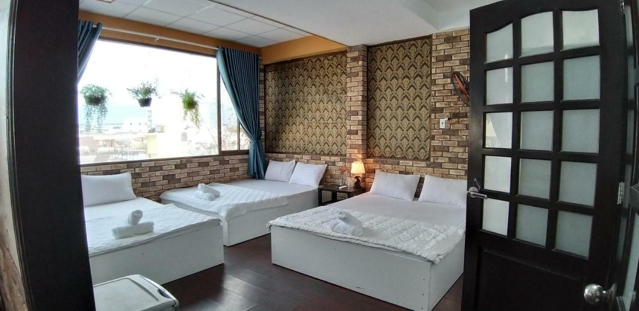 Ponys Hotel Нячанг Экстерьер фото